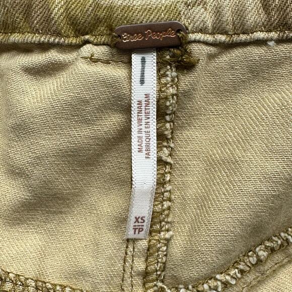 Free People Tropical Print Studded Khaki Shorts EUC - Picture 12 of 13